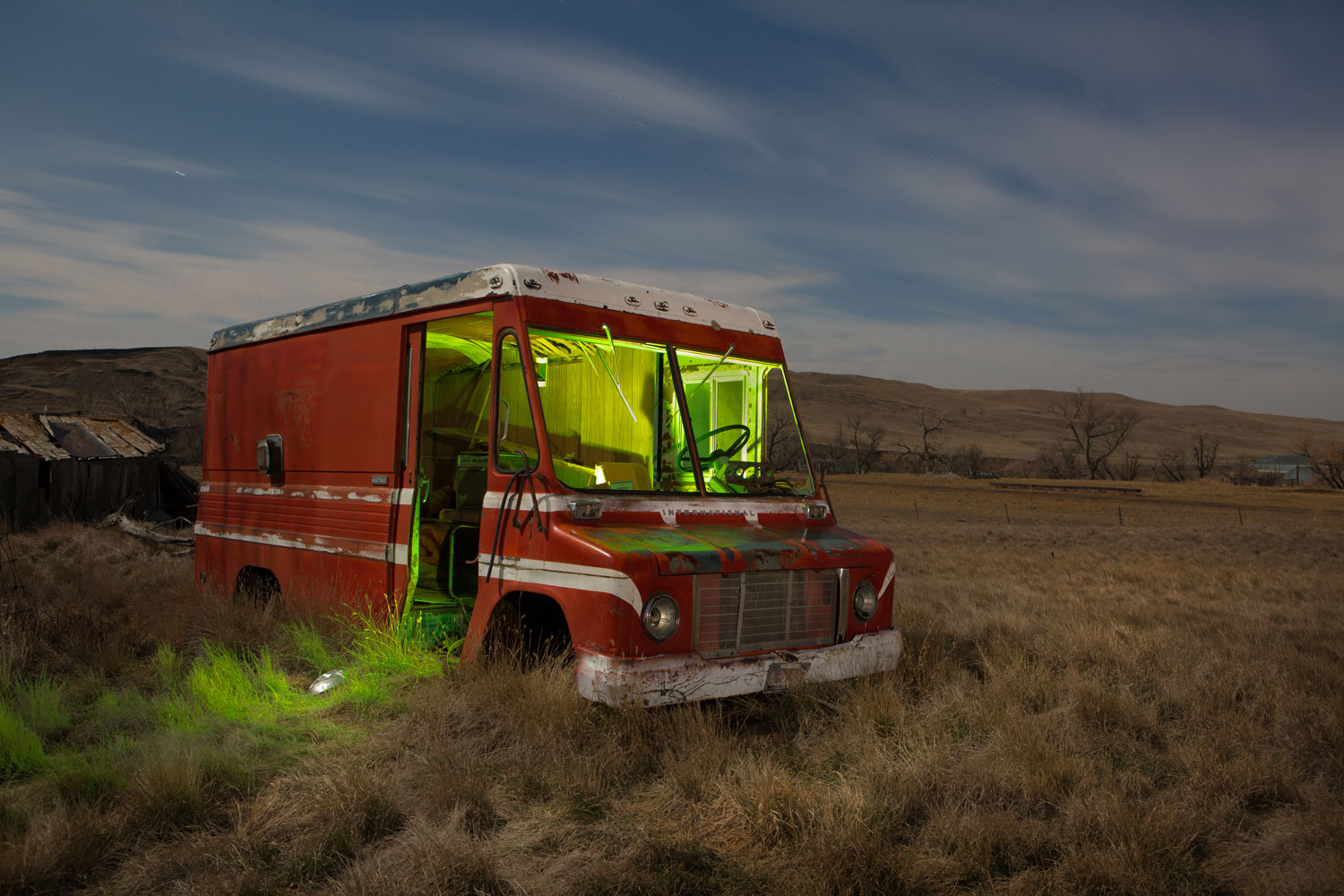 Special Delivery - Owanka, South Dakota - The Flash Nites