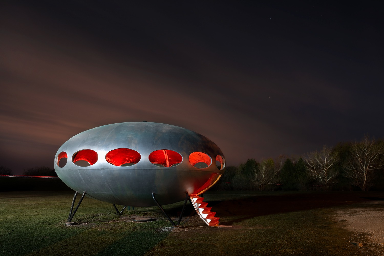 Futuro House Return
